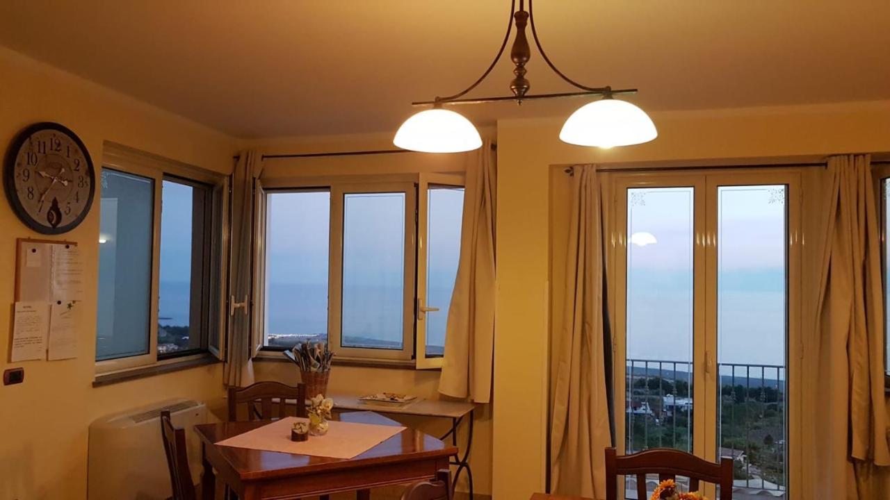 B&B L'Eucalipto Paola Bagian luar foto