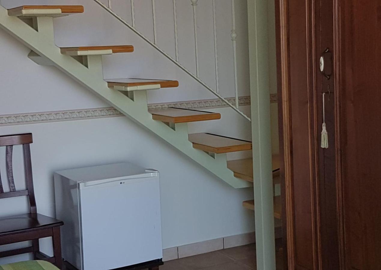 B&B L'Eucalipto Paola Bagian luar foto